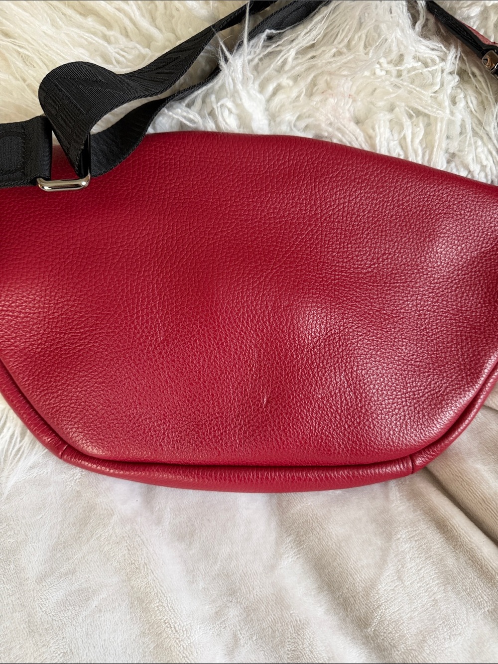 Large Valentino Pebbled Leather Waist Bag in Deep Red with Black Hardware - Picture 2 of 5